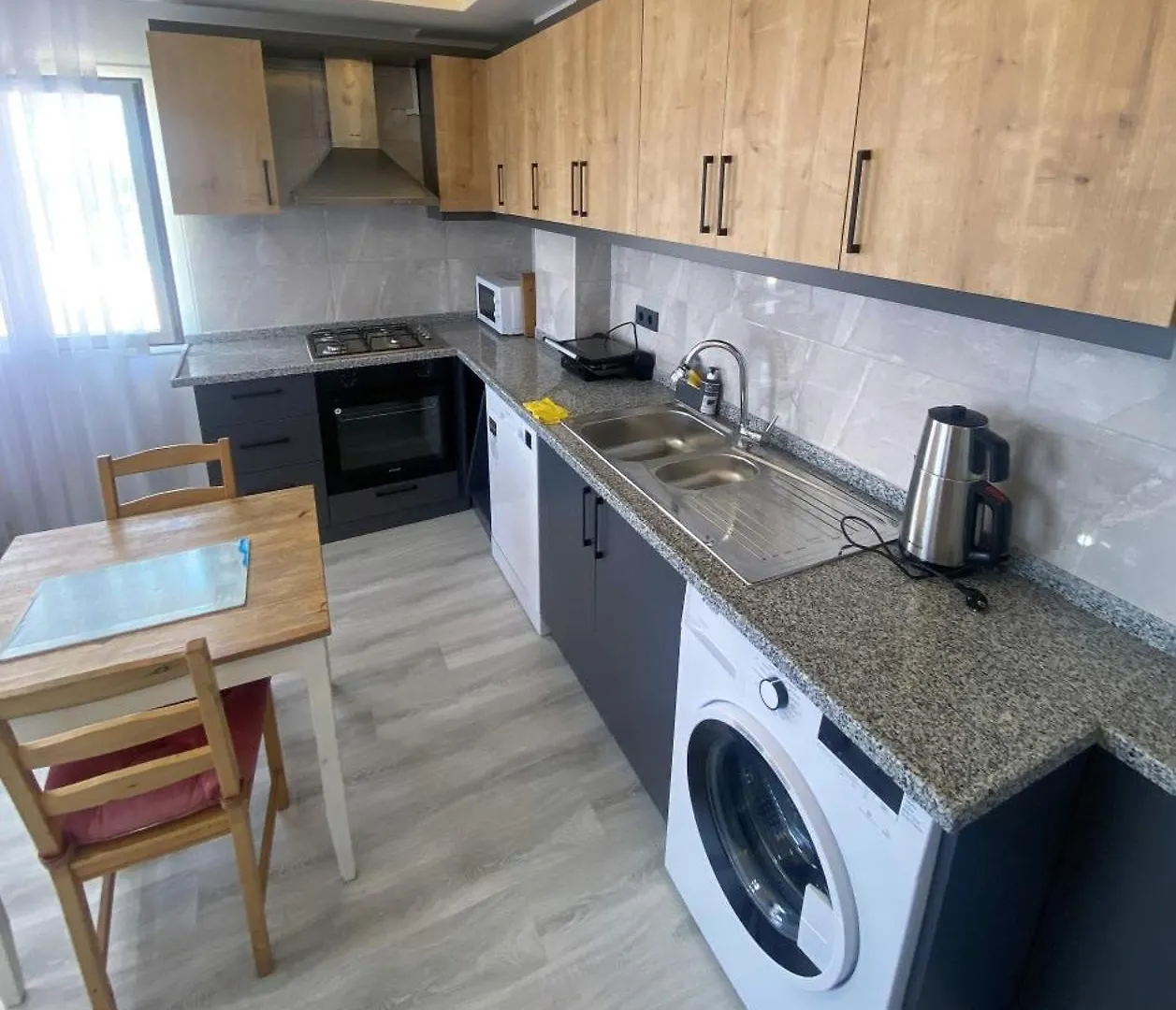 Mavi Restaurant & Apartments 3 Didim